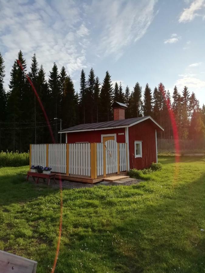 ホテル Suomela Camping Kärsämäki エクステリア 写真